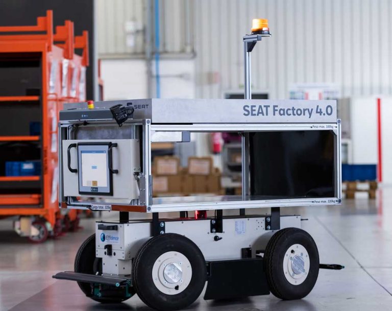SEAT_SA_introduces_autonomous_mobile_robots_at_the_Martorell_plant_01_HQ