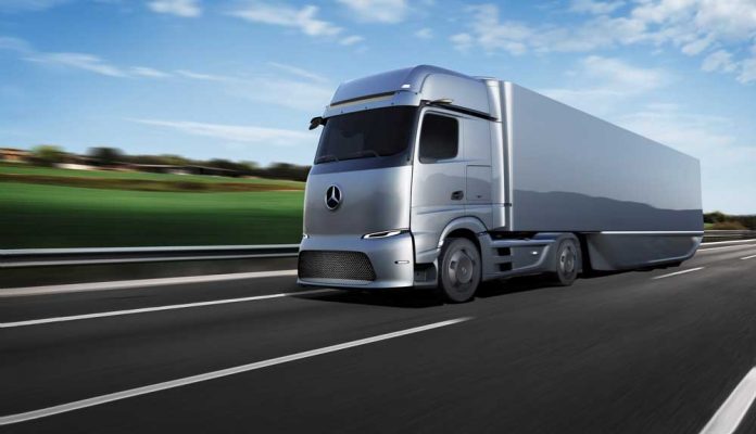 Mercedes-Benz-eActros-LongHaul_01