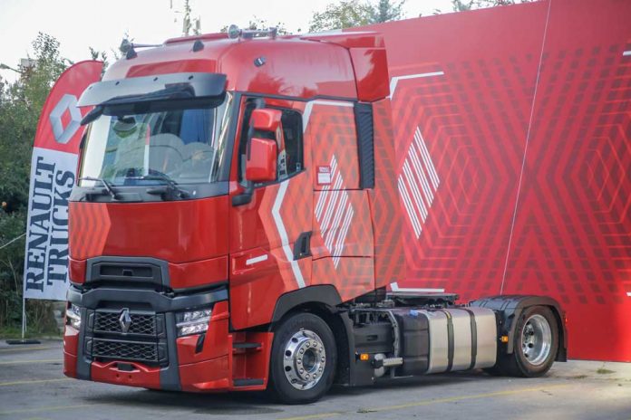 Renault_Trucks_Lansman_3