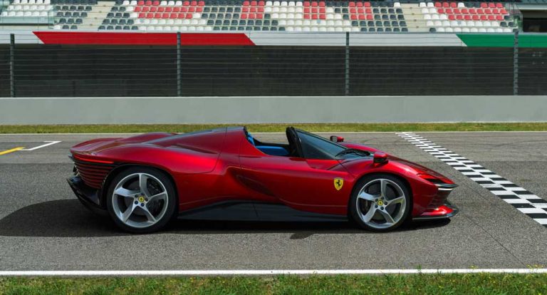 Ferrari-Daytona-SP3