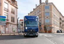 Kuehne-Nagel-Renault-Trucks-01
