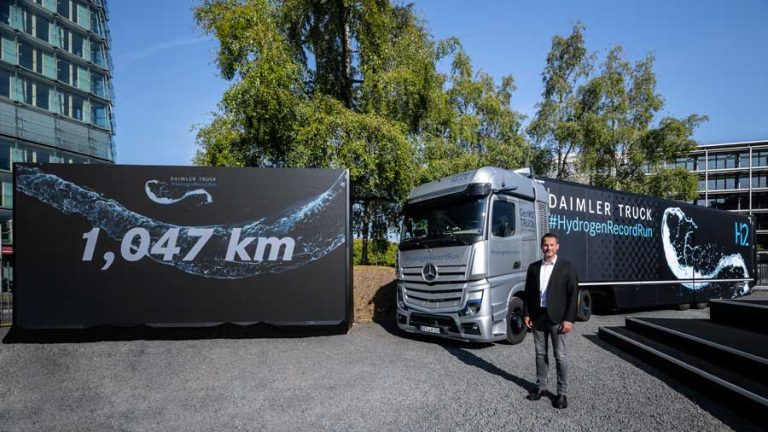 Daimler Truck AG Yönetim Kurulu Üyesi ve Kamyon Teknolojisi Başkanı Andreas Gorbach