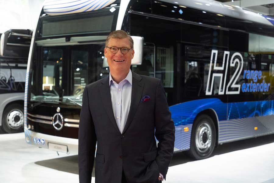 Daimler Buses CEO'su Till Oberwörder