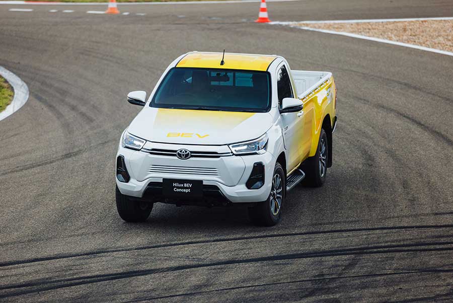 Toyota Hilux BEV