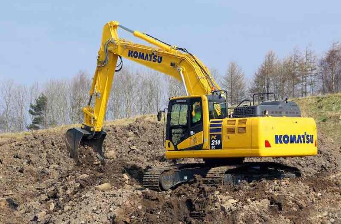 Komatsu PC210LC-11