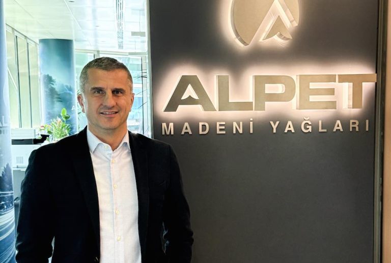 Alpet Madeni Yağları Genel Müdürü Ahmet Oral
