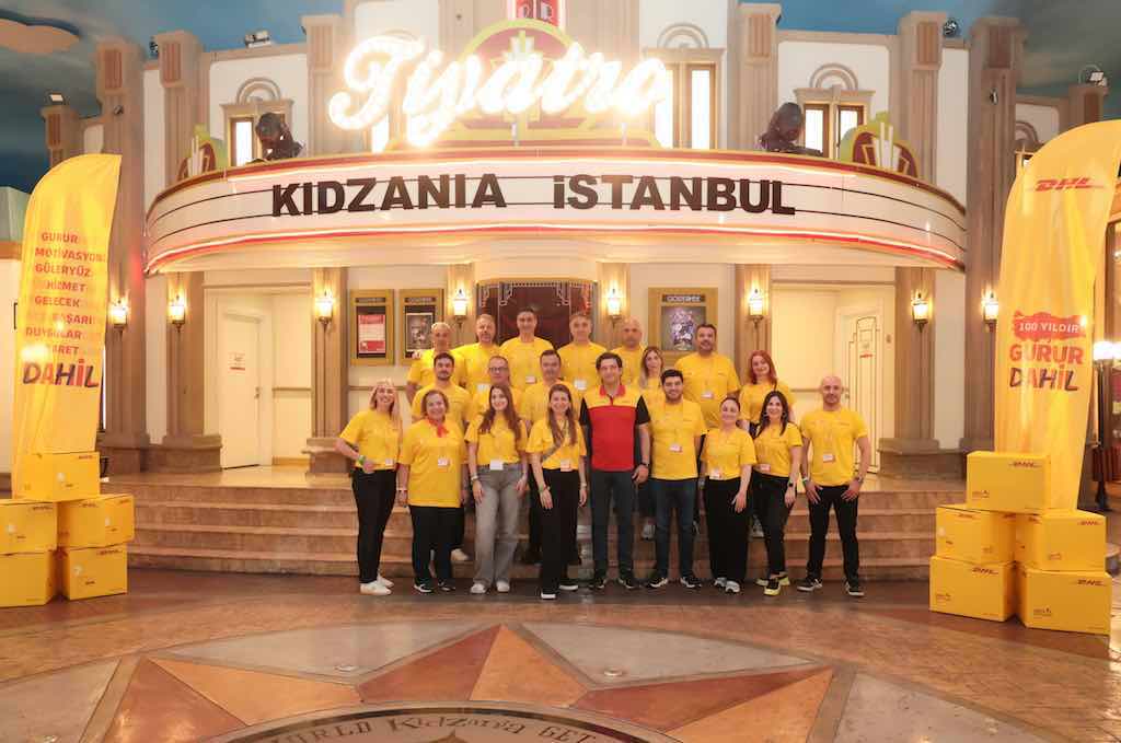DHL Express Türkiye, Kids Day ile Darüşşafakalı öğrencilere unutulmaz bir gün yaşattı