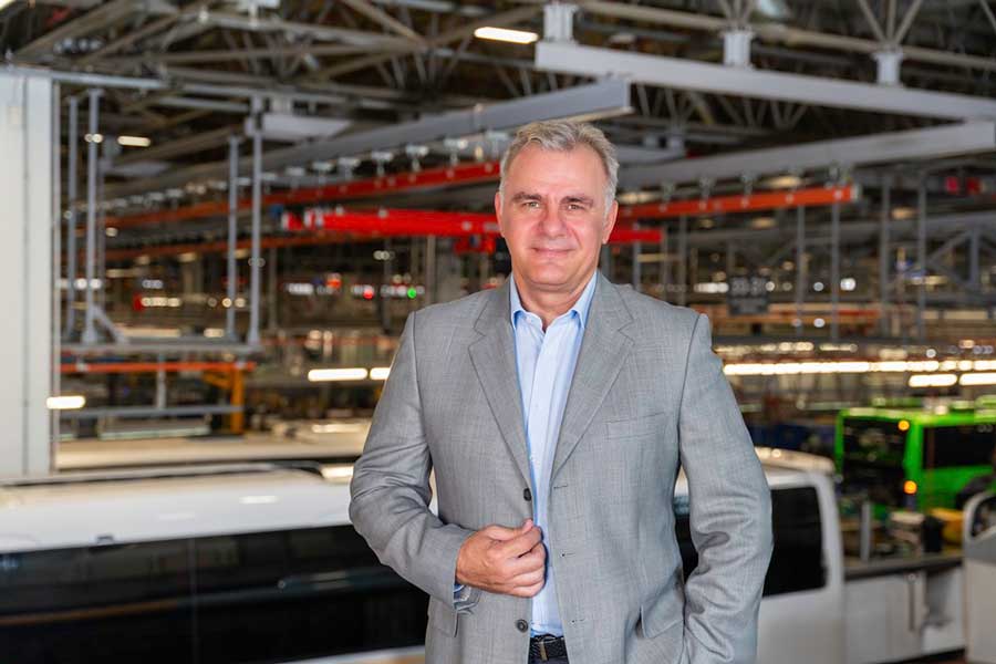 Mercedes-Benz Türk Otobüs Üretiminden Sorumlu İcra Kurulu Üyesi Bülent Acicbe