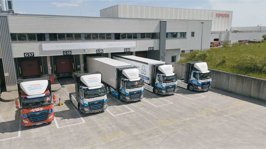 Toyota yakıt hücreli araç