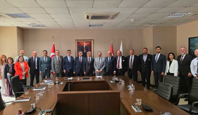 UND Heyetinden Gümrükler Genel Müdürlüğü’ne ziyaret: Gümrük ve transit taşımacılık süreçleri masaya yatırıldı