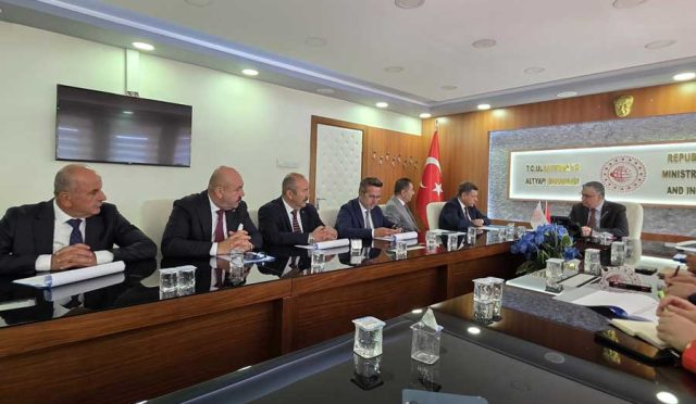 UND Yönetimi’nden Ulaştırma ve Altyapı Bakanlığı’na üst düzey ziyaret: Sektörün stratejik başlıkları masaya yatırıldı