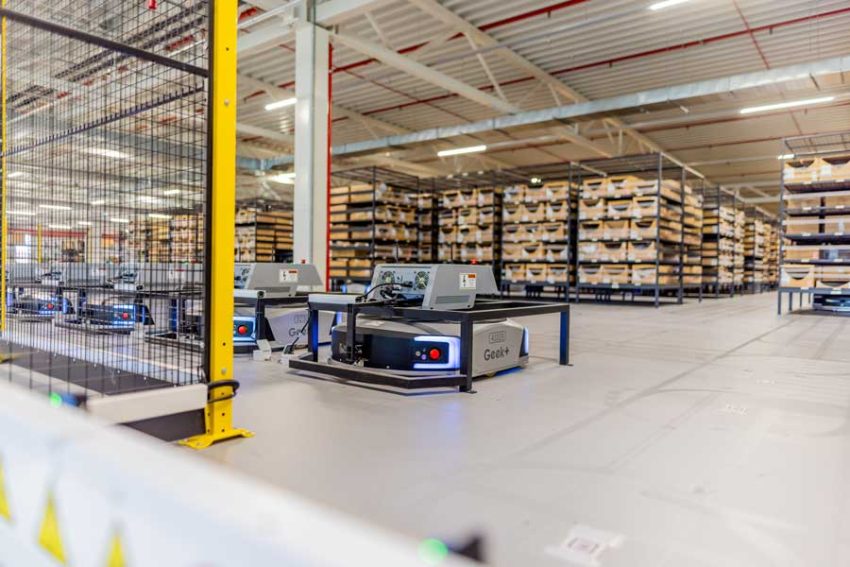 Hunkemöller boosts warehouse efficiency with Geekplus robots 