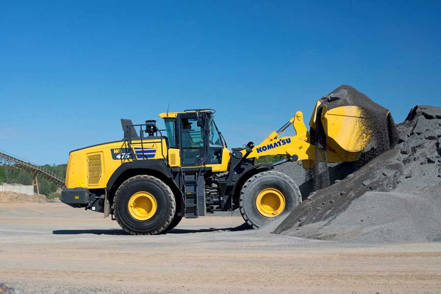 Komatsu WA475