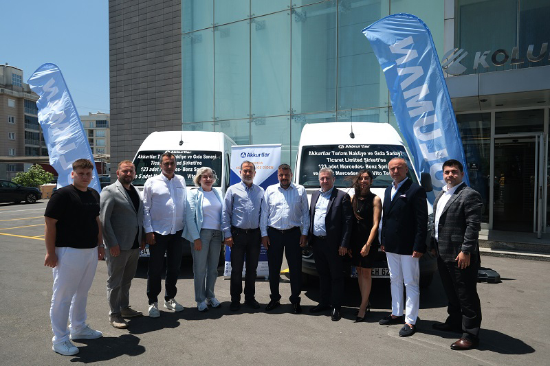Akkurtlar Turizm, Mercedes-Benz araçlarla filosunu genişletti