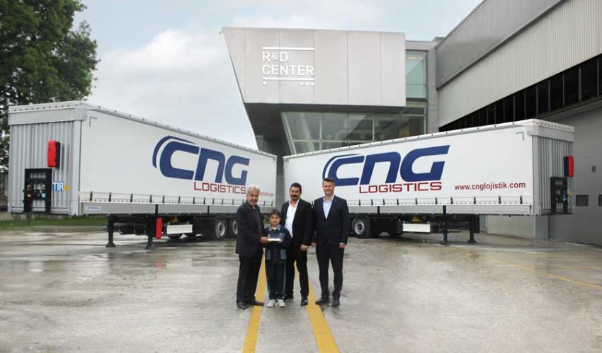 CNG Lojistik, 21. Tırsan Tenteli Perdeli Multi-Ride treylerini teslim aldı