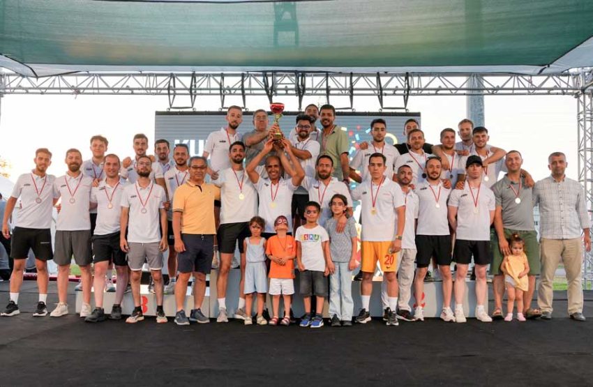 TMMT’nin gelenekselleşen ‘Ekiden Yarışması’ 8000 kişinin katılımıyla gerçekleşti