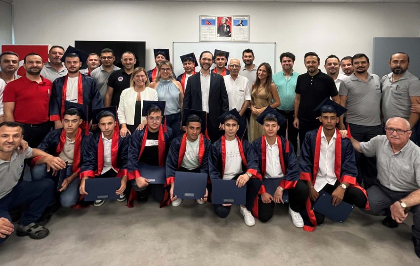 Cevher Mesleki Eğitim Merkezi yeni mezunlarını verdi