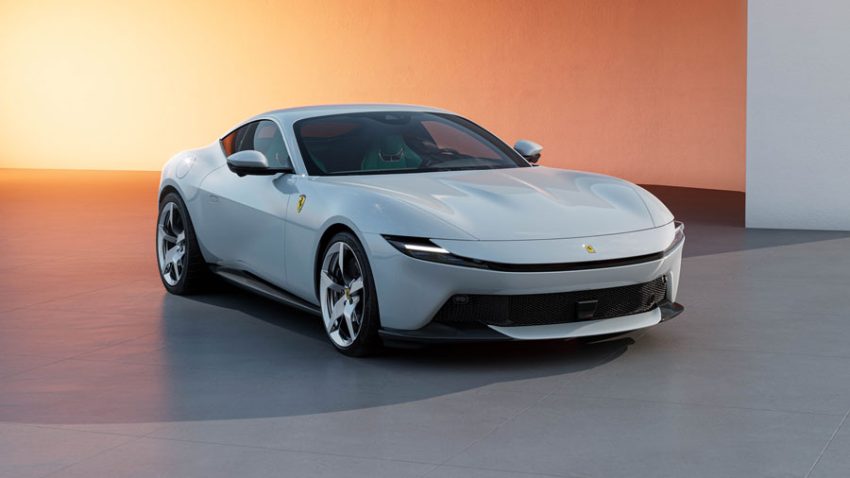 Ferrari,  Amalfi’yi tanıttı
