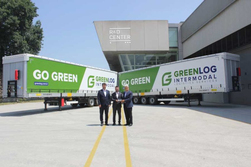 Greenlog’a 10 adet Tırsan Tren Yüklemeli Tenteli Perdeli 