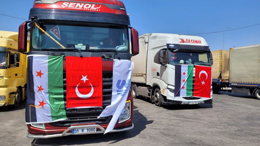 Türk TIR’ları 14 yıl aradan sonra Suriye’ye direkt taşımalara başladı